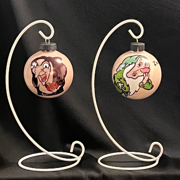 The Adventures Of Snow White & The Seven Dwarfs - Picture 1 of 5